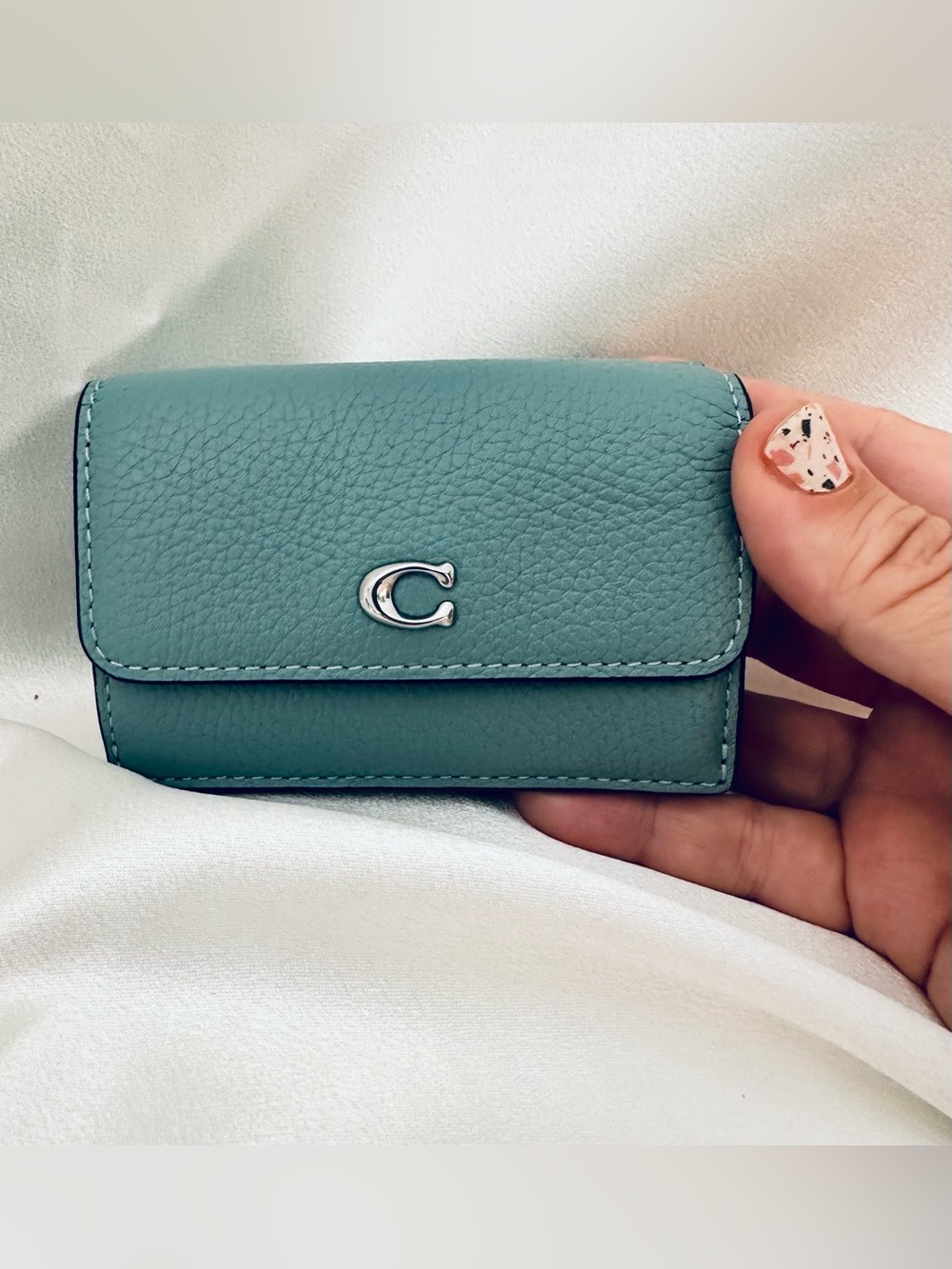 Coach Teal Pebble Leather Small Wallet with Silver 'C' Logo - Picture 4 of 9